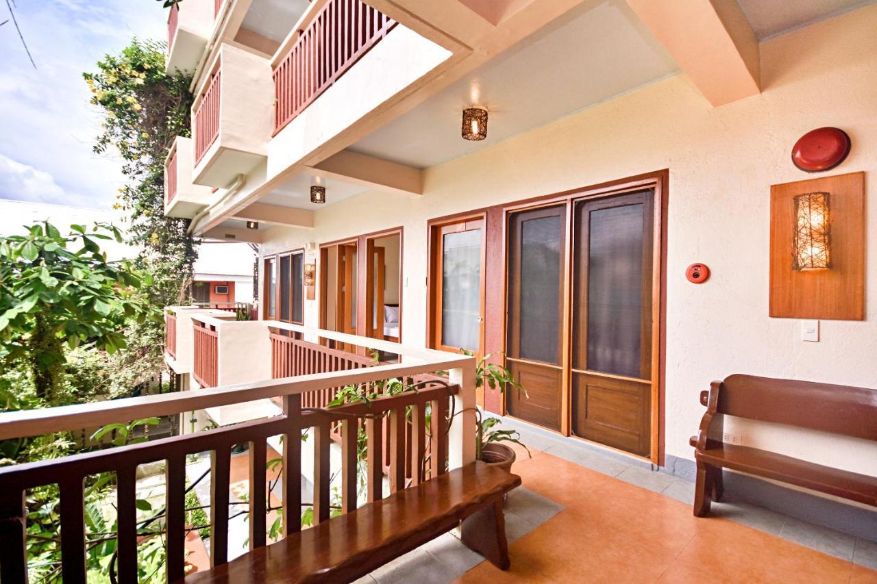 Agos Boracay Rooms + Beds Balabag  Экстерьер фото