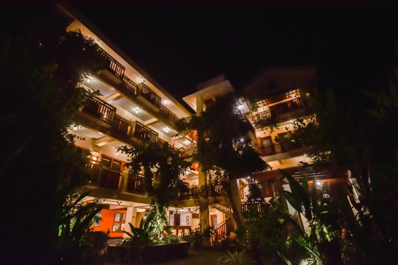 Agos Boracay Rooms + Beds Balabag  Экстерьер фото