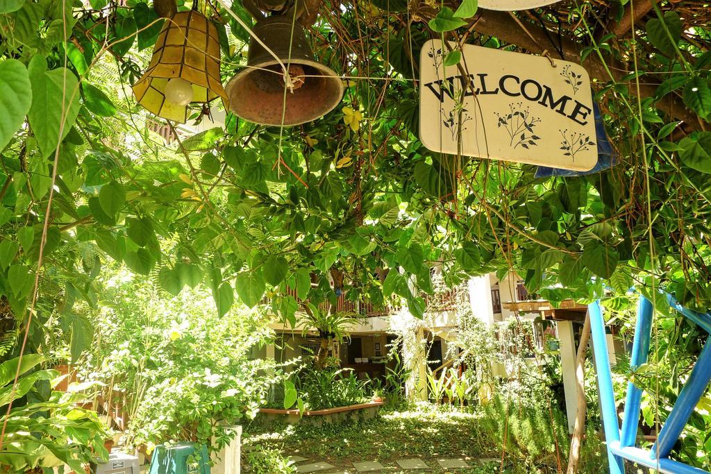 Agos Boracay Rooms + Beds Balabag  Экстерьер фото